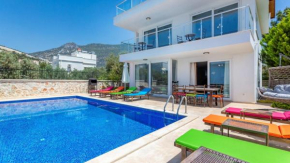 Kalkan 4 Bedroom Villa 1106